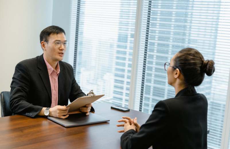 découvrez la couverture rc pro idéale pour les auto-entrepreneurs avec maif. protégez votre activité professionnelle grâce à une assurance adaptée à vos besoins et bénéficiez d'un accompagnement de qualité. simplifiez votre gestion et concentrez-vous sur votre succès.