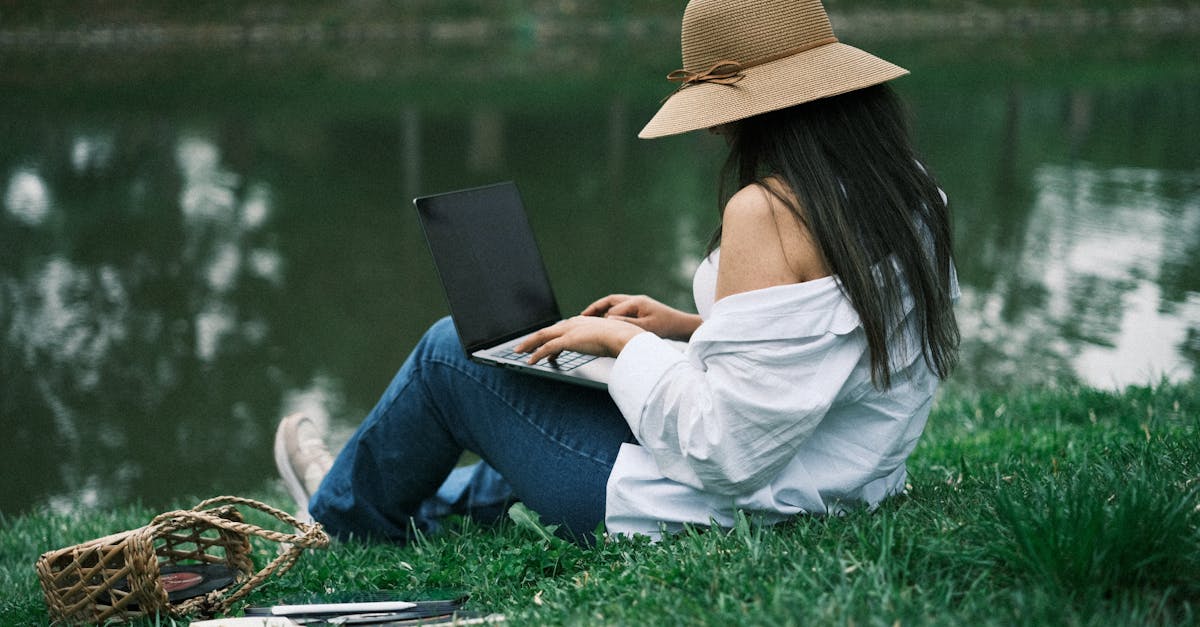 découvrez comment créer et gérer des factures en tant que freelancer. apprenez les meilleures pratiques pour facturer vos clients efficacement et faciliter le suivi de vos paiements.