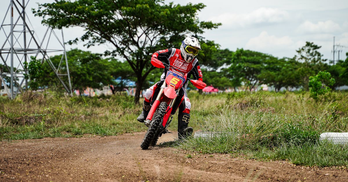 obtenez la meilleure assurance pour votre moto avec nos offres compétitives. protégez-vous contre les accidents, le vol et les dommages tout en bénéficiant d'un service client exceptionnel. roulez en toute sérénité grâce à notre couverture adaptée à vos besoins.