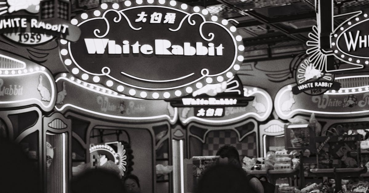 découvrez nos solutions d'assurance commerciale adaptées aux besoins de votre entreprise. protégez vos actifs, minimisez les risques et assurez la pérennité de votre activité avec nos offres sur mesure.