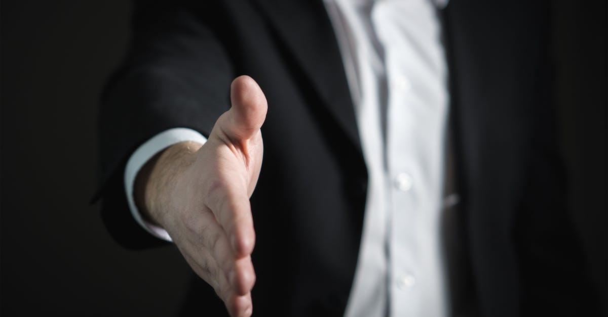 découvrez tout ce qu'il faut savoir sur l'accord de stage : définition, clauses essentielles, droits et responsabilités des parties, ainsi que des conseils pratiques pour rédiger un document clair et légal. assurez-vous que votre expérience de stage se déroule dans les meilleures conditions grâce à un accord bien structuré.